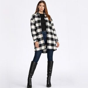 Windsor Bet On It Oversized Plaid Shacket Shirt Jacket Black Cream Sz Medium💚